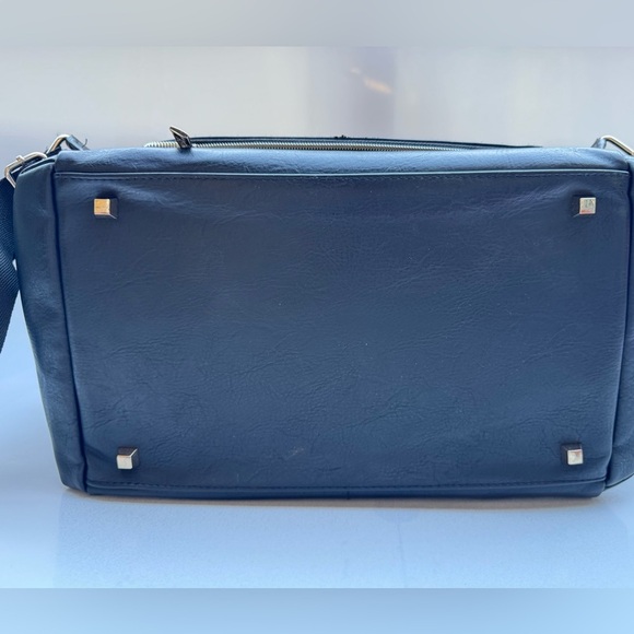 BÉIS The Backpack Diaper Bag – Black – Multi-Function Baby & Travel Backpack - Picture 13 of 16